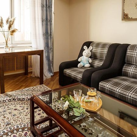 Золотой Квадрат 60 Кв2 Appartement Alma-Ata Buitenkant foto