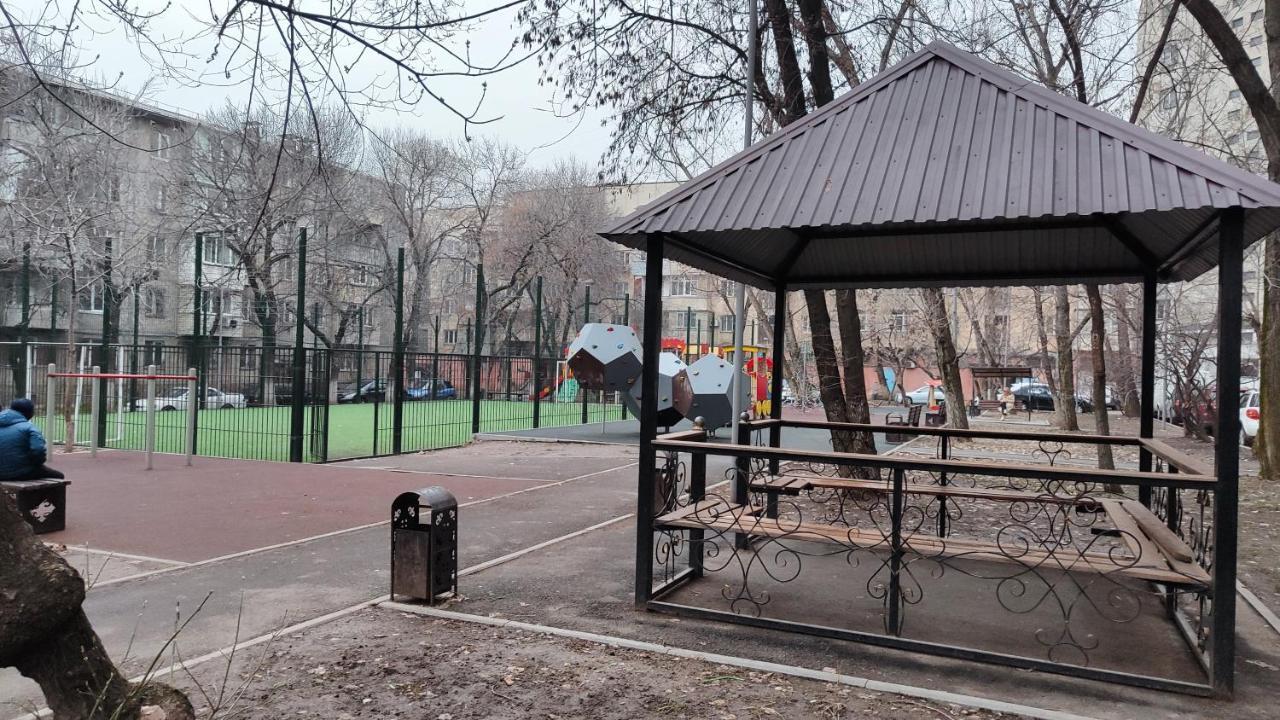 Золотой Квадрат 60 Кв2 Appartement Alma-Ata Buitenkant foto