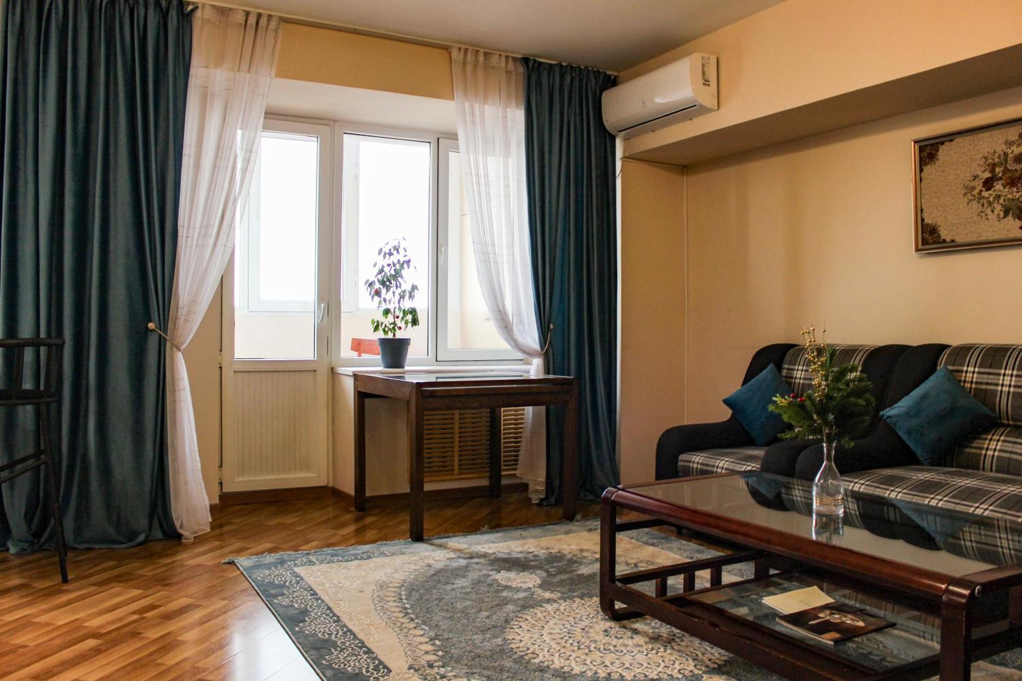 Золотой Квадрат 60 Кв2 Appartement Alma-Ata Buitenkant foto